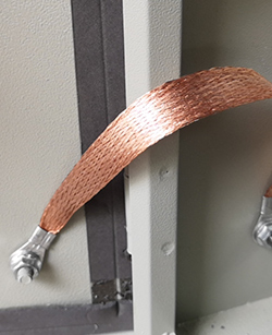 過(guò)門(mén)接地線